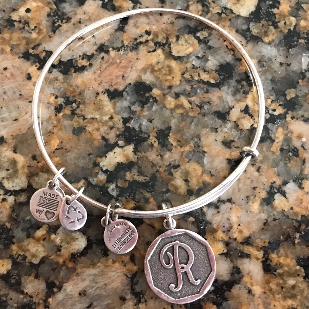 🎉Alex and Ani Silvertone Initial “R” Bracelet🎁